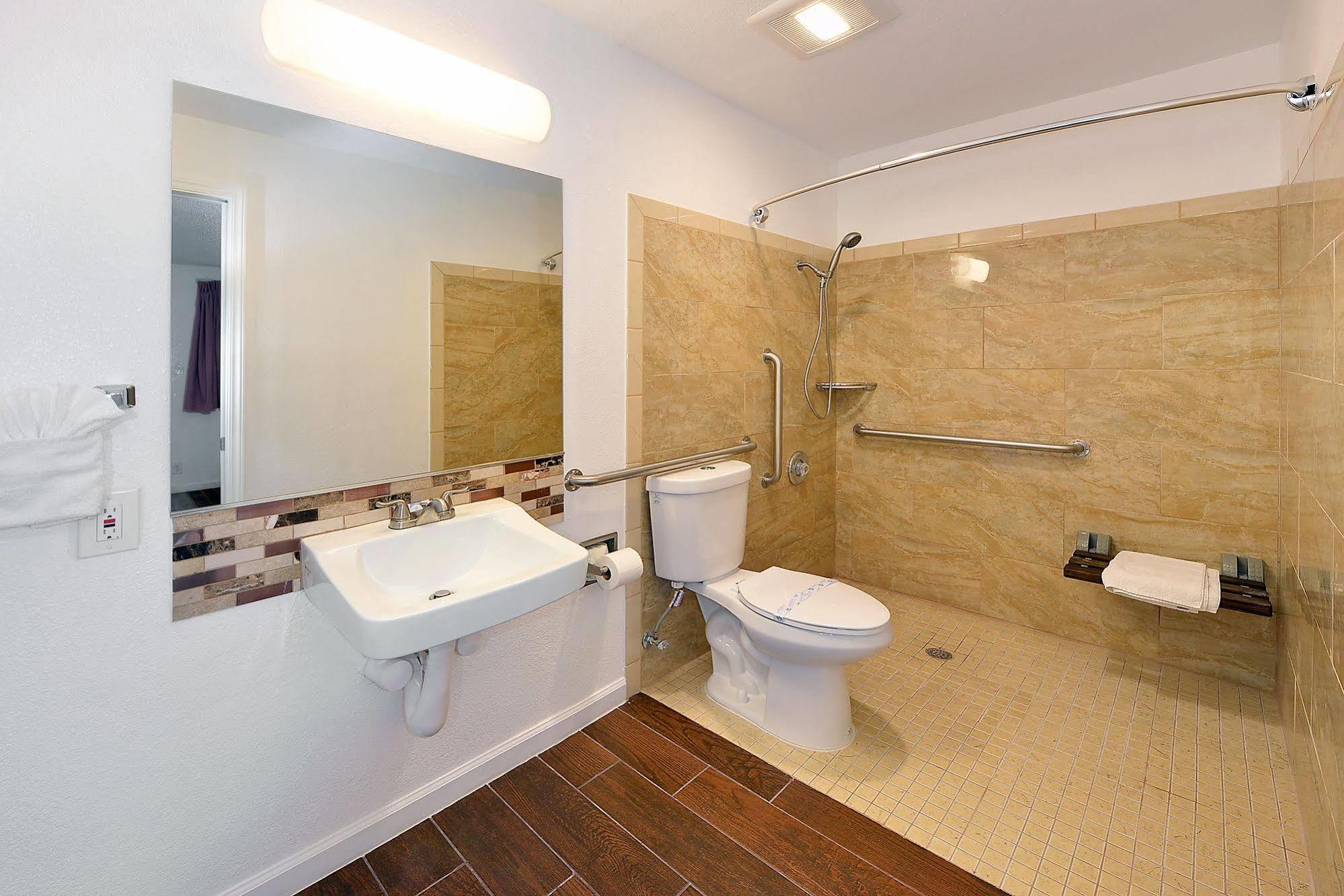 Budget Inn Expressway Hub Rohnert Park Buitenkant foto